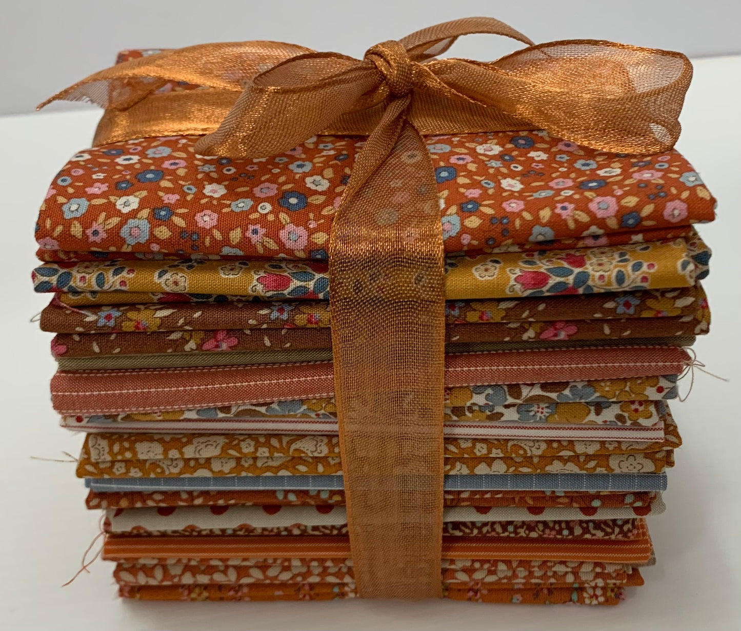 TILDA CREATING MEMORIES AUTUMN FAT 1/4 BUNDLE