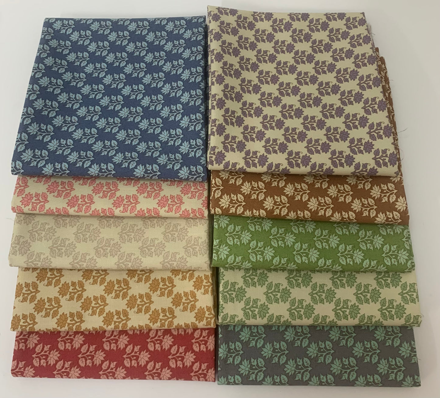 TILDA MIRA 10 FAT 1/4 BUNDLE