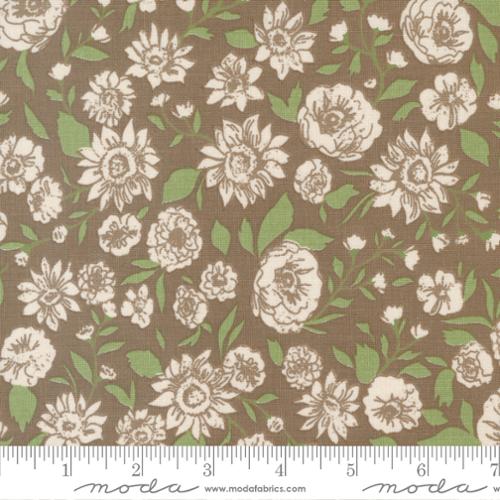 LOVESTRUCK by Moda Smitten Floral Toile Bramble  M5191 16